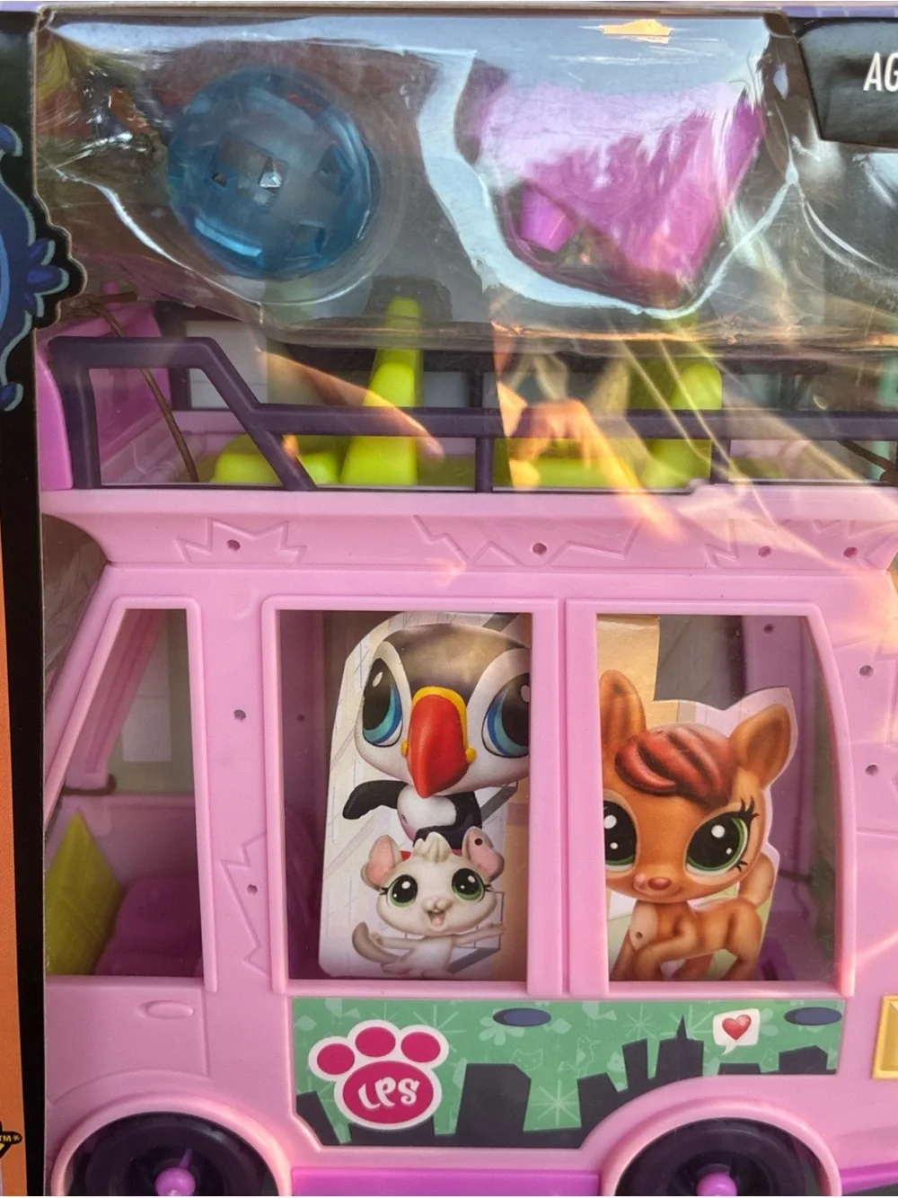 Littlest Pet Shop compact littlest